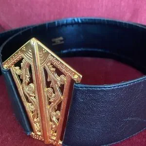 Chanel Vintage Black Leather 24K Gold Plated Filigree Corset Belt Stunning! CHANEL | Accessories | Chanel Vintage Black Leather 24k Gold  main image 4
